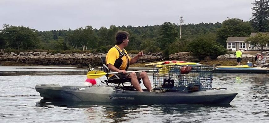 Maine lobster kayak tour with Seaspray Kayaking